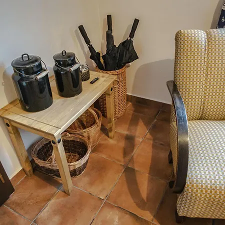 בית נופש Na Strani By Interhome יאבלונץ נאד איזרו