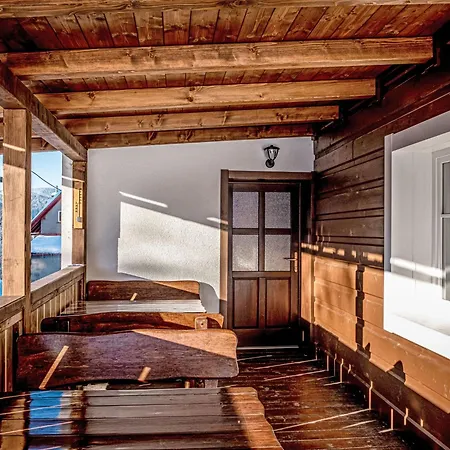 Na Strani By Interhome *